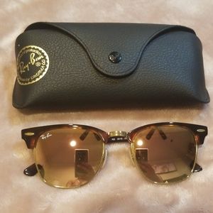 Rayban clubmaster with case